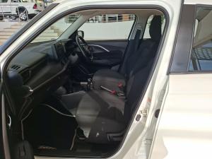 Suzuki Swift 1.2 GL - Image 7