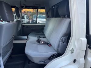 Toyota Land Cruiser 79 2.8GD-6 double cab auto - Image 14