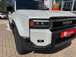 Toyota Land Cruiser Prado 2.8GD VX-R - Image 25
