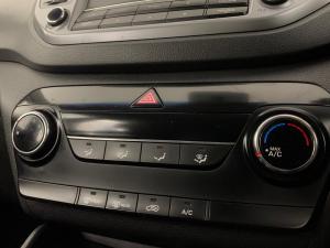 Hyundai Tucson 2.0 Premium automatic - Image 12