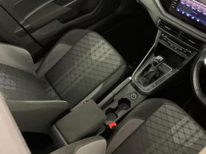 Volkswagen Polo 1.0 TSI R-LINE DSG - Image 16