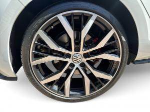 Volkswagen Golf GTI - Image 16