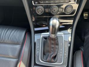 Volkswagen Golf GTI - Image 21
