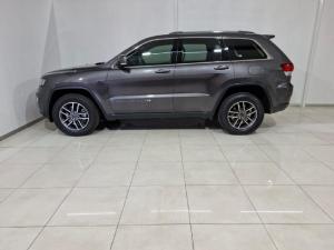 Jeep Grand Cherokee 3.6L Laredo - Image 2