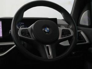 BMW X7 M60i - Image 23