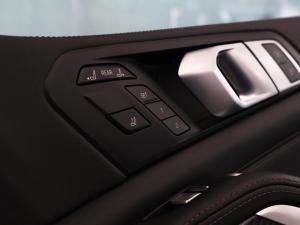 BMW X7 M60i - Image 34