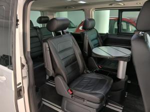Volkswagen Caravelle 2.0BiTDI Highline 4Motion - Image 6