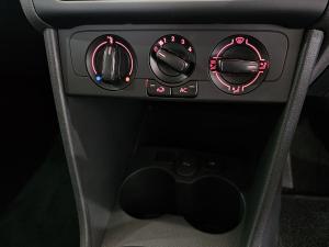 Volkswagen Polo Vivo hatch 1.6 Life - Image 24