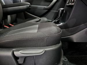 Volkswagen Polo Vivo hatch 1.6 Life - Image 14