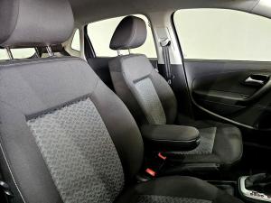 Volkswagen Polo Vivo hatch 1.6 Life - Image 15