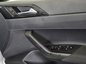 Volkswagen Polo Vivo hatch 1.6 Life - Image 22