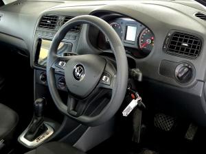 Volkswagen Polo Vivo hatch 1.6 Life - Image 26