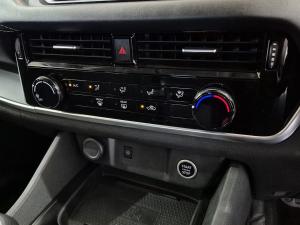 Nissan Qashqai 1.3T Visia - Image 14