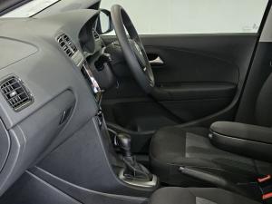 Volkswagen Polo Vivo hatch 1.6 Life - Image 19