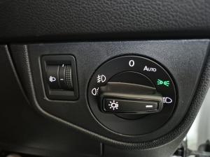 Volkswagen Polo hatch 1.0TSI Life auto - Image 15