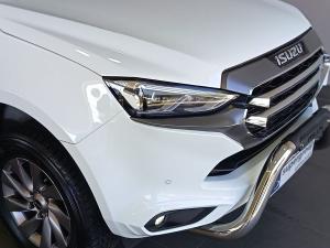 Isuzu mu-X 3.0TD LSE - Image 12