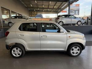 Suzuki S-Presso 1.0 GL auto - Image 4