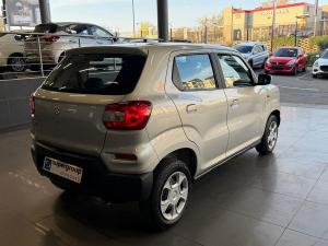Suzuki S-Presso 1.0 GL auto - Image 5