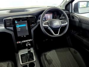 Volkswagen Amarok 2.0TDI double cab Life auto - Image 22