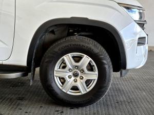 Volkswagen Amarok 2.0TDI double cab Life auto - Image 9