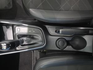 Hyundai i20 1.4 Premium - Image 12