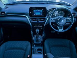 Toyota Hilux 2.4GD S (aircon) - Image 11