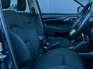 Toyota Hilux 2.4GD S (aircon) - Image 9