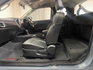 Isuzu D-Max 1.9TD Extended cab LS auto - Image 9
