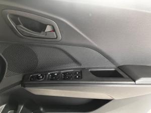 Mahindra XUV 3XO 1.2T MX3 auto - Image 7