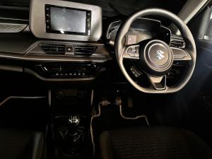 Suzuki Swift 1.2 GL - Image 10
