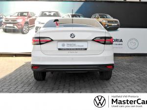 Volkswagen Polo sedan 1.6 auto - Image 4