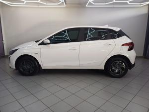 Hyundai i20 1.4 Premium - Image 11