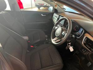 Kia Rio hatch 1.2 LS - Image 16