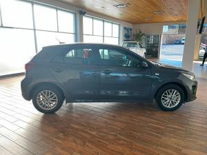 Kia Rio hatch 1.2 LS - Image 9