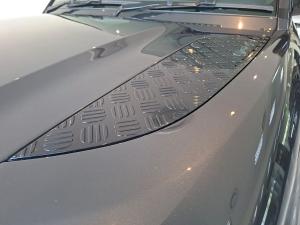 Land Rover Defender 110 D250 X-Dynamic SE - Image 19