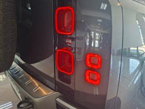 Land Rover Defender 110 D250 X-Dynamic SE - Image 8