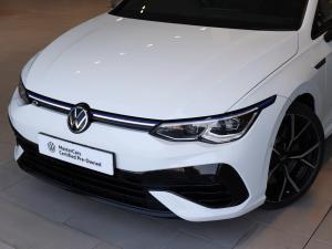 Volkswagen Golf R - Image 4