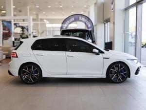 Volkswagen Golf R - Image 8