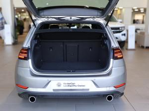 Volkswagen Golf GTI - Image 10