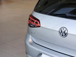 Volkswagen Golf GTI - Image 11