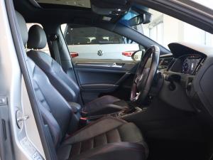 Volkswagen Golf GTI - Image 22