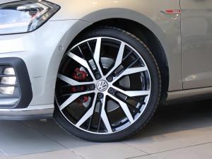 Volkswagen Golf GTI - Image 5