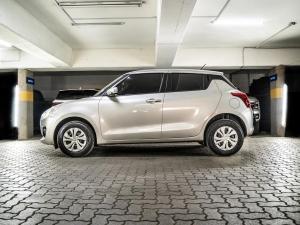 Suzuki Swift 1.2 GL manual - Image 2