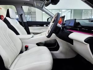 Geely E5 EM-i Apex - Image 10