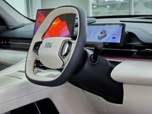 Geely E5 EM-i Apex - Image 9