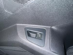 Volkswagen Touareg V6 TDI Luxury - Image 16