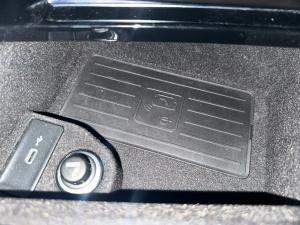 Volkswagen Touareg V6 TDI Luxury - Image 18