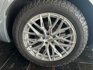 Volkswagen Touareg V6 TDI Luxury - Image 25