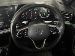 Volkswagen Touareg V6 TDI Luxury - Image 2