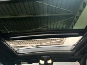Volkswagen Touareg V6 TDI Luxury - Image 4